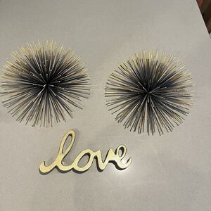 Metal Wall Decor 3-piece Set Two Starburst/1 “love” Sign Gold Home Decor EUC